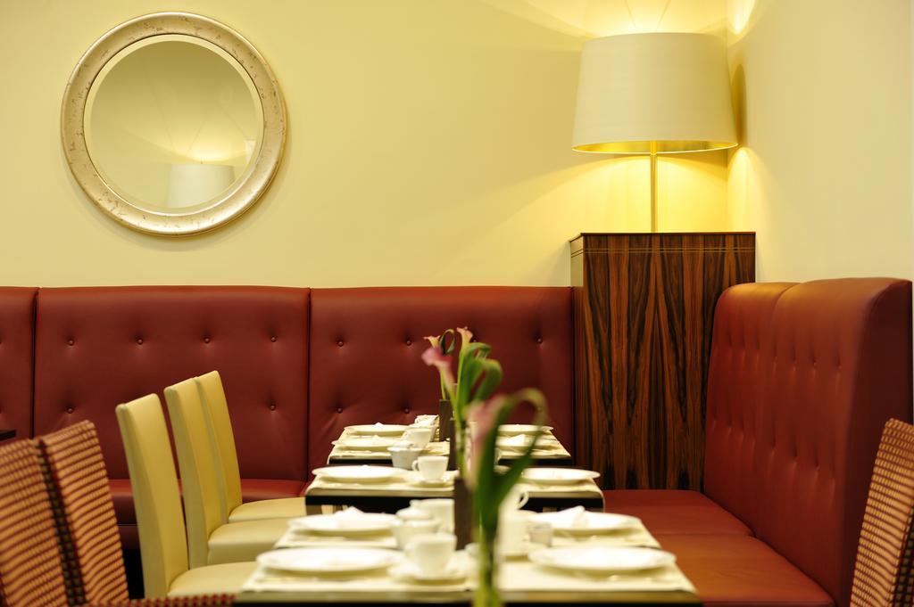 Kastens Hotel Luisenhof Хановер Екстериор снимка Restaurant interior